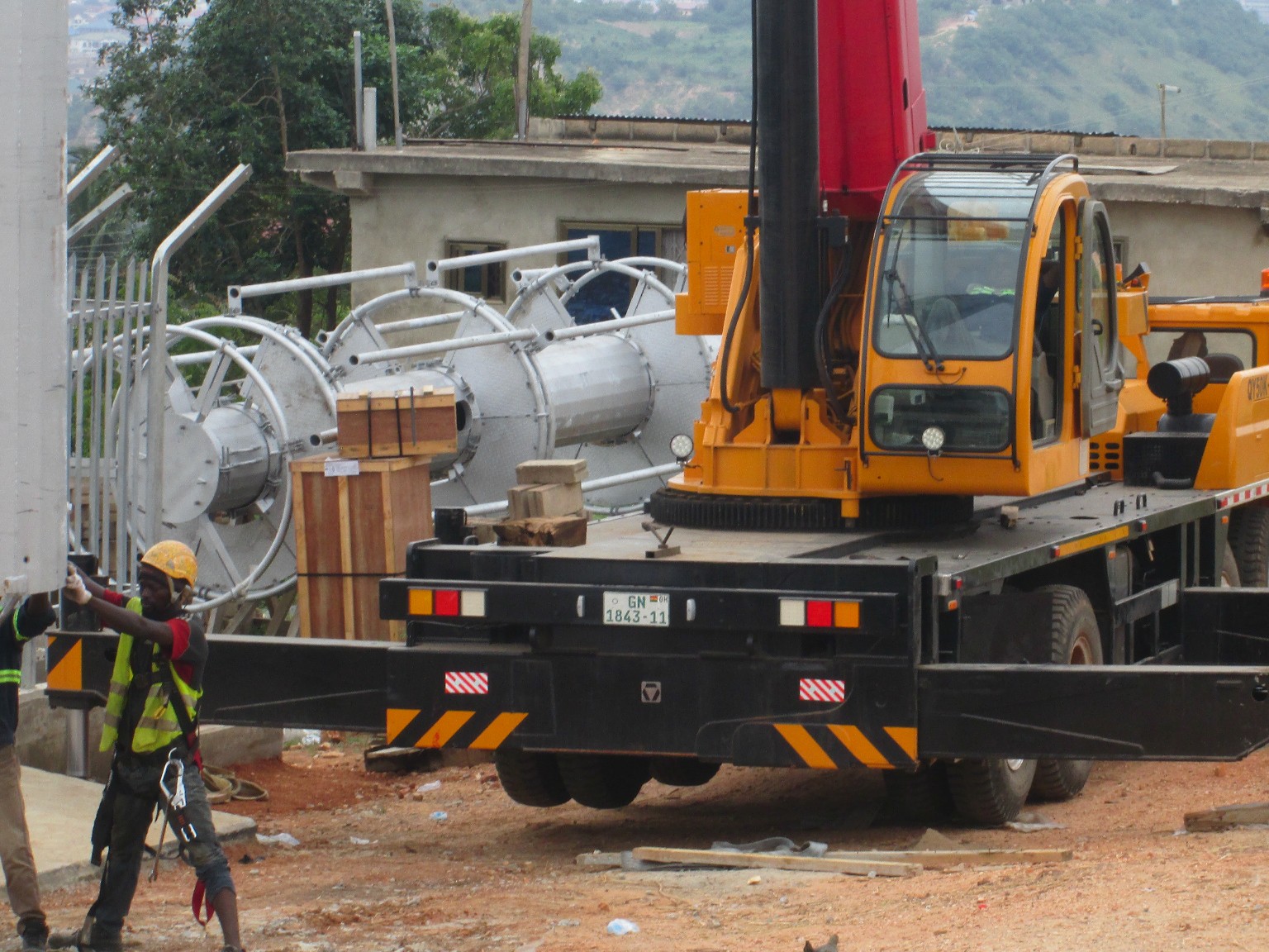 Crane and telecommunications site installation works